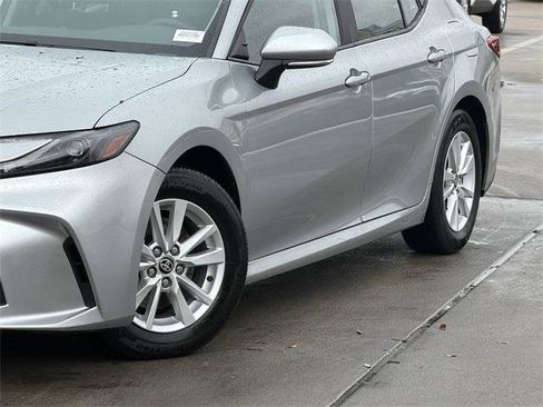 Certified 2025 Toyota Camry LE image 3