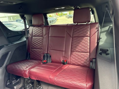 New 2026 Cadillac Escalade Luxury image 12