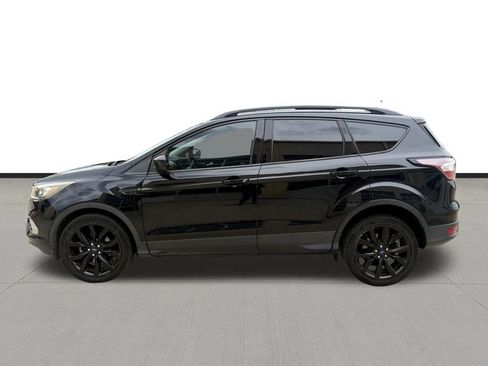 Used 2018 Ford Escape SE w/ SE Sport Appearance Package FWD image 8