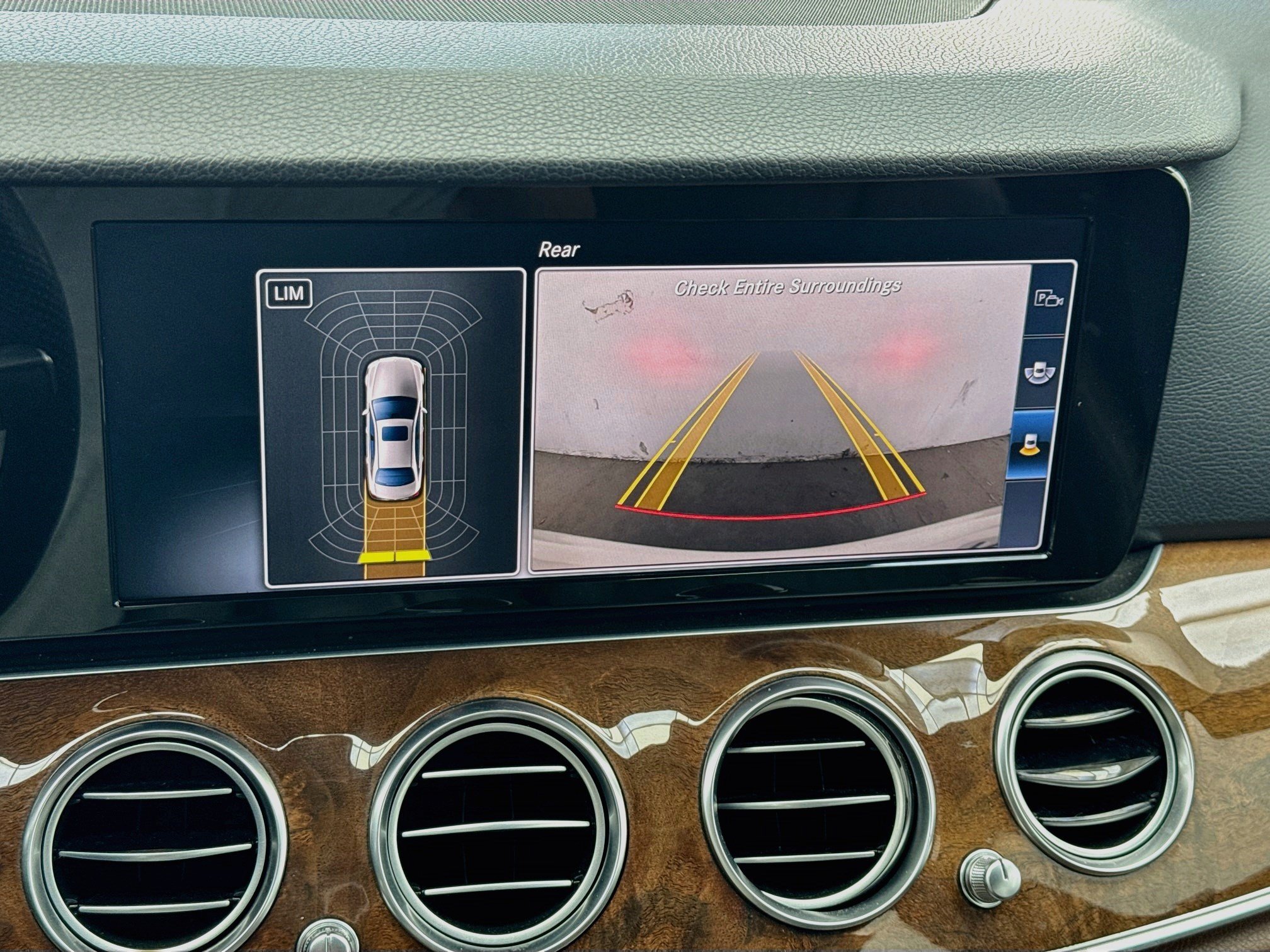Used 2017 Mercedes-Benz E 300 image 10