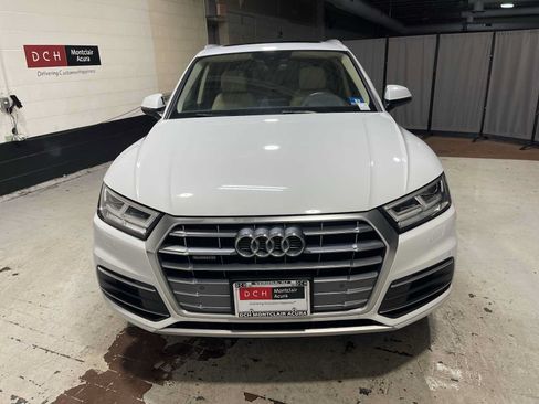 Used 2020 Audi Q5 2.0T Premium Plus w/ Premium Plus Package AWD/4WD image 6