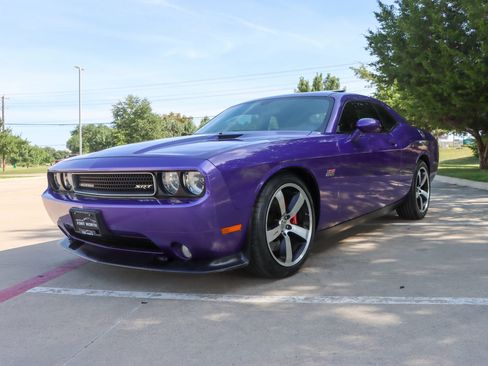 Used 2013 Dodge Challenger SRT8 w/ Harman Kardon Audio Group RWD image 3