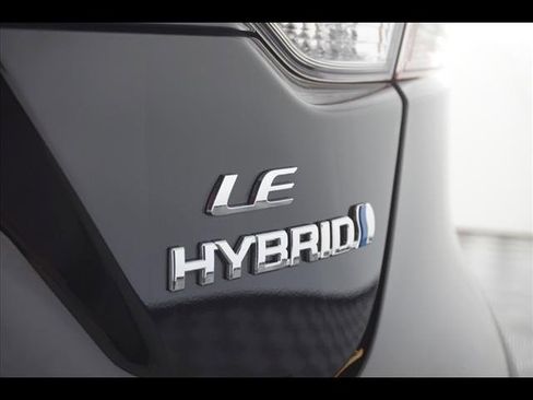 Used 2024 Toyota Corolla LE image 32