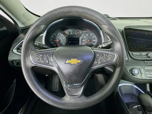 Used 2021 Chevrolet Malibu LT image 11