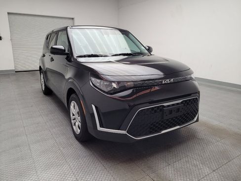 Used 2024 Kia Soul LX image 14