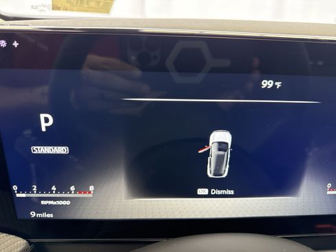 New 2025 Nissan Kicks SR w/ SR Premium Package image 10