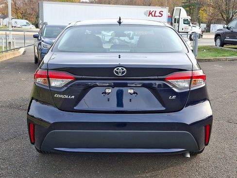 Certified 2022 Toyota Corolla LE image 5