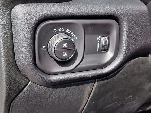 New 2026 RAM 2500 Big Horn AWD/4WD image 13