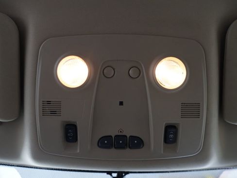 Used 2007 Saturn Outlook XR w/ Premium Trim Pkg FWD image 34
