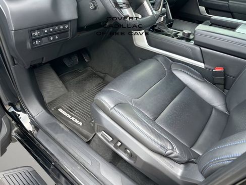 Used 2024 Toyota Sequoia Platinum image 28