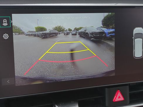 New 2026 Kia Carnival EX image 18