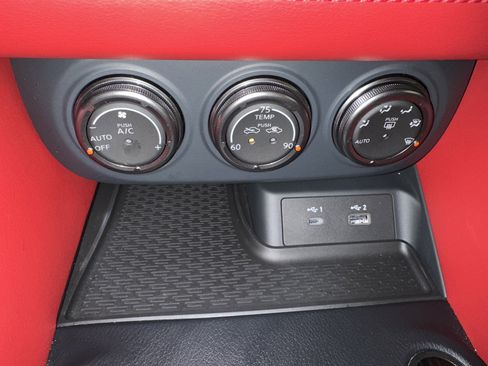 Used 2024 Nissan Z Performance w/ Floor Mat Package image 20