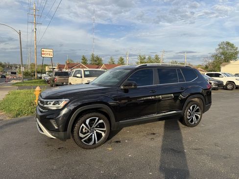 Used 2022 Volkswagen Atlas SEL image 3