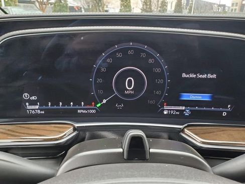 Used 2024 Cadillac Escalade ESV Premium Luxury Platinum w/ Heavy-Duty Trailer Package image 31