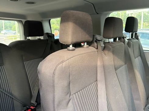 Used 2018 Ford Transit 150 XL RWD image 9