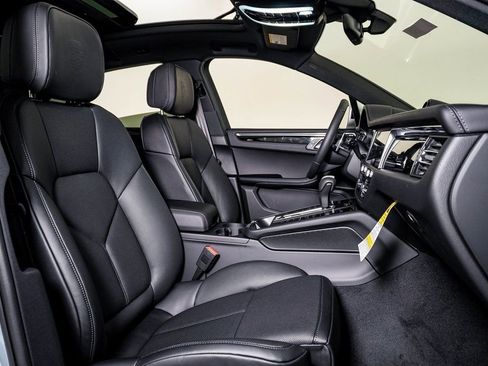 New 2026 Porsche Macan S image 15