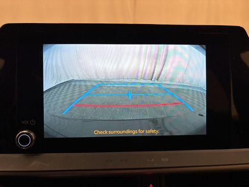 Used 2023 Toyota Prius Limited image 15