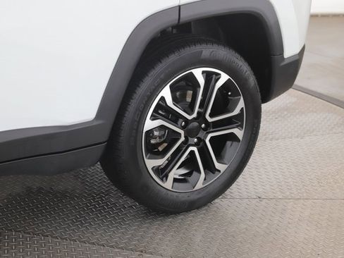 Used 2022 Jeep Compass Limited image 14