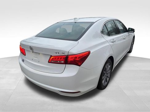 Used 2018 Acura TLX w/ Technology Package image 4