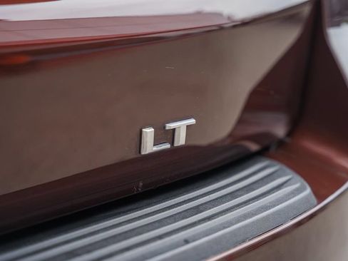 Used 2022 Chevrolet Tahoe LT w/ LT Signature Package AWD/4WD image 8