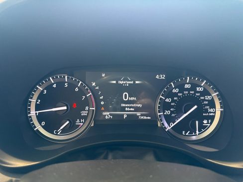 Used 2022 Toyota Highlander Limited image 15