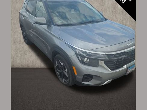 Certified 2024 Kia Seltos EX FWD image 1