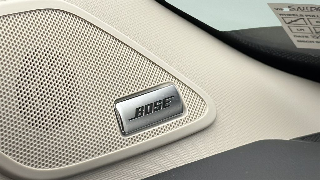 Used 2025 Nissan Pathfinder Platinum AWD/4WD image 23