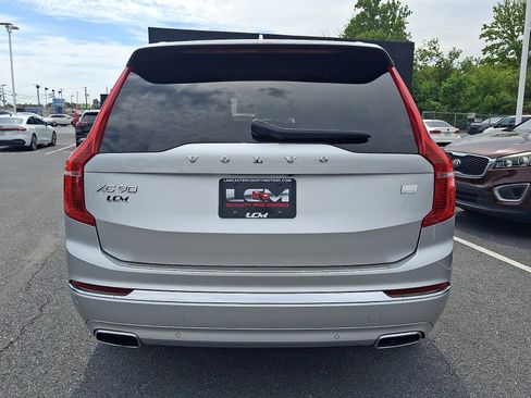 Used 2021 Volvo XC90 T8 Inscription Expression w/ Climate Package AWD/4WD image 5