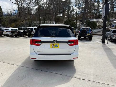 Used 2024 Honda Odyssey Elite image 6