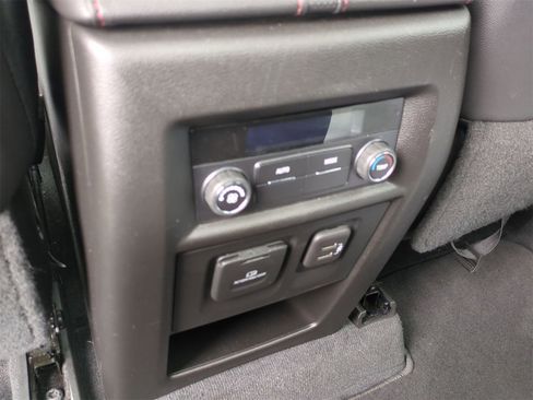 Certified 2022 Chevrolet Traverse RS image 26