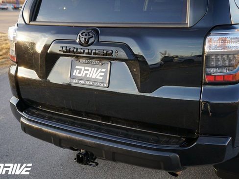 Used 2022 Toyota 4Runner TRD Off-Road Premium w/ Moonroof Package image 10