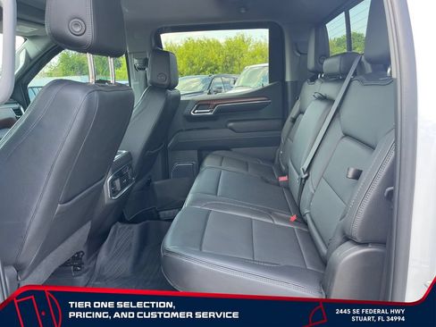 Used 2023 GMC Sierra 1500 Denali w/ Denali Reserve Package AWD/4WD image 11