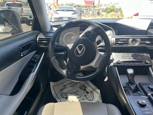 Used 2016 Lexus IS 200t RWD image 12