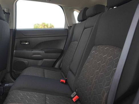 Used 2022 Mitsubishi Outlander Sport ES FWD image 14