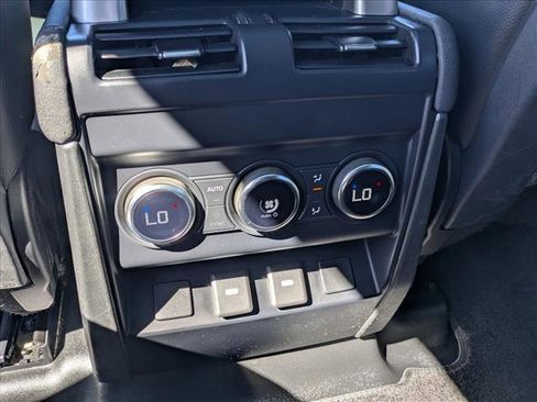 Certified 2023 Land Rover Defender 130 X-Dynamic SE image 18