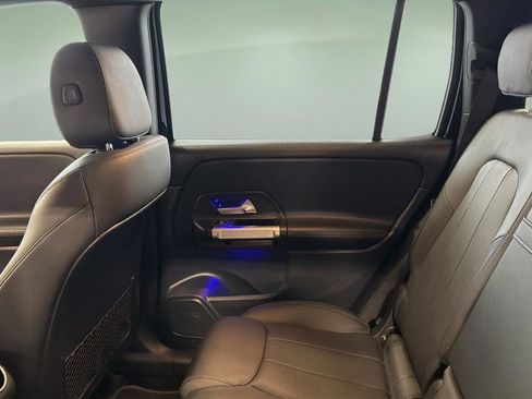 Used 2022 Mercedes-Benz GLB 250 4MATIC image 19