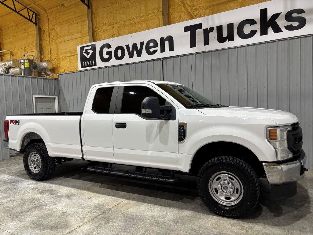 Used 2020 Ford F250 XL w/ Power Equipment Group AWD/4WD image 3