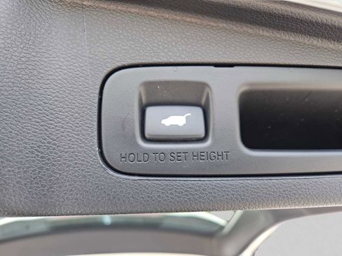 Certified 2018 Honda CR-V Touring image 16