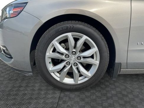 Used 2018 Chevrolet Impala LT FWD image 9