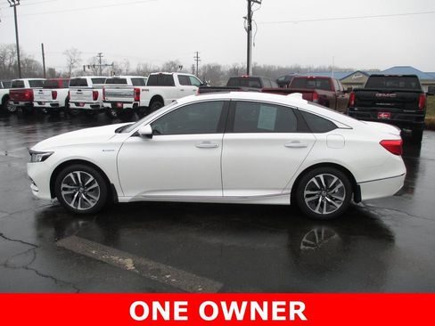 Used 2019 Honda Accord Touring image 8