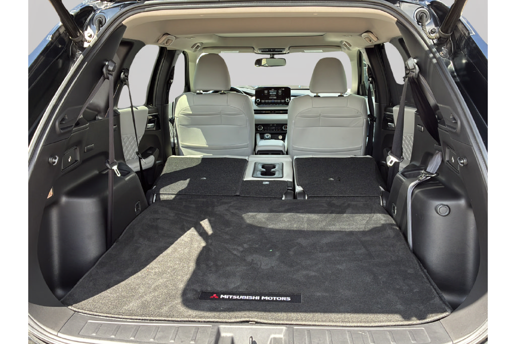 Used 2024 Mitsubishi Outlander SEL FWD image 9