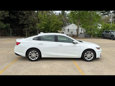 Used 2017 Chevrolet Malibu Hybrid FWD image 6
