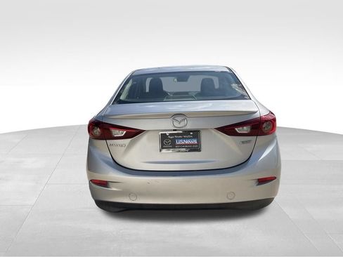 Used 2018 MAZDA MAZDA3 Touring FWD image 6