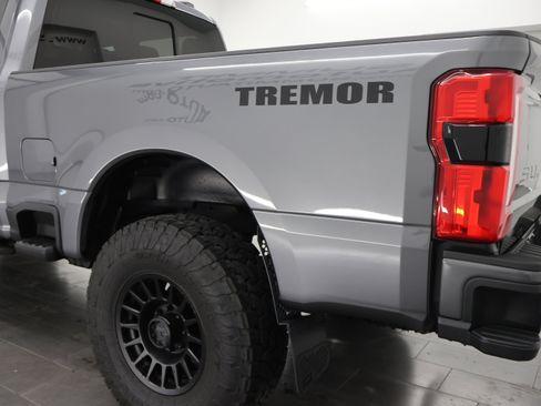 Used 2023 Ford F250 Lariat w/ Lariat Ultimate Package AWD/4WD image 35