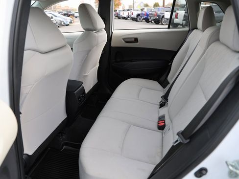 Used 2022 Toyota Corolla Cross LE image 13