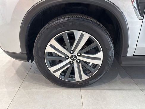 Used 2024 Mitsubishi Outlander Sport SE image 11