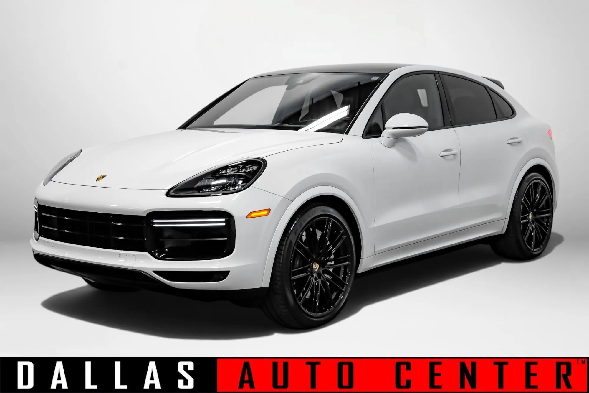 Used 2021 Porsche Cayenne Turbo AWD/4WD image 3
