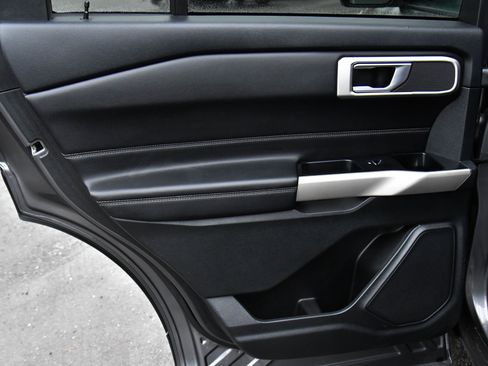 Used 2023 Ford Explorer XLT w/ Equipment Group 202A image 34