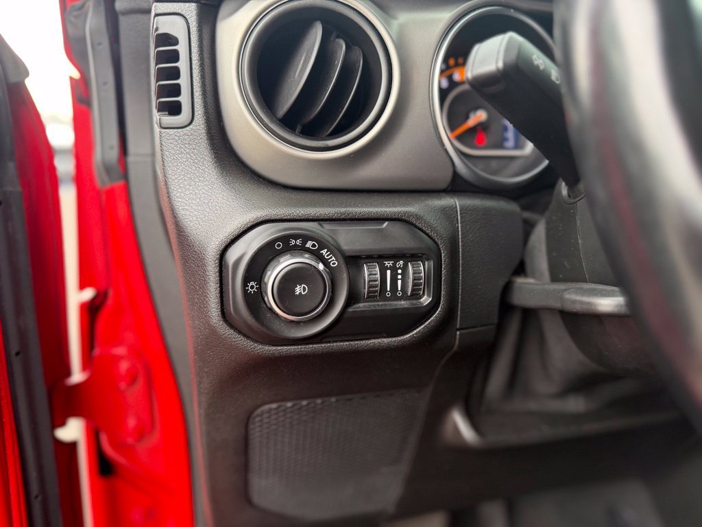 Used 2021 Jeep Wrangler Unlimited Sport AWD/4WD image 23