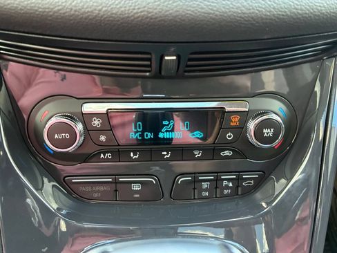 Used 2013 Ford Escape Titanium w/ Parking Technology Pkg AWD/4WD image 17